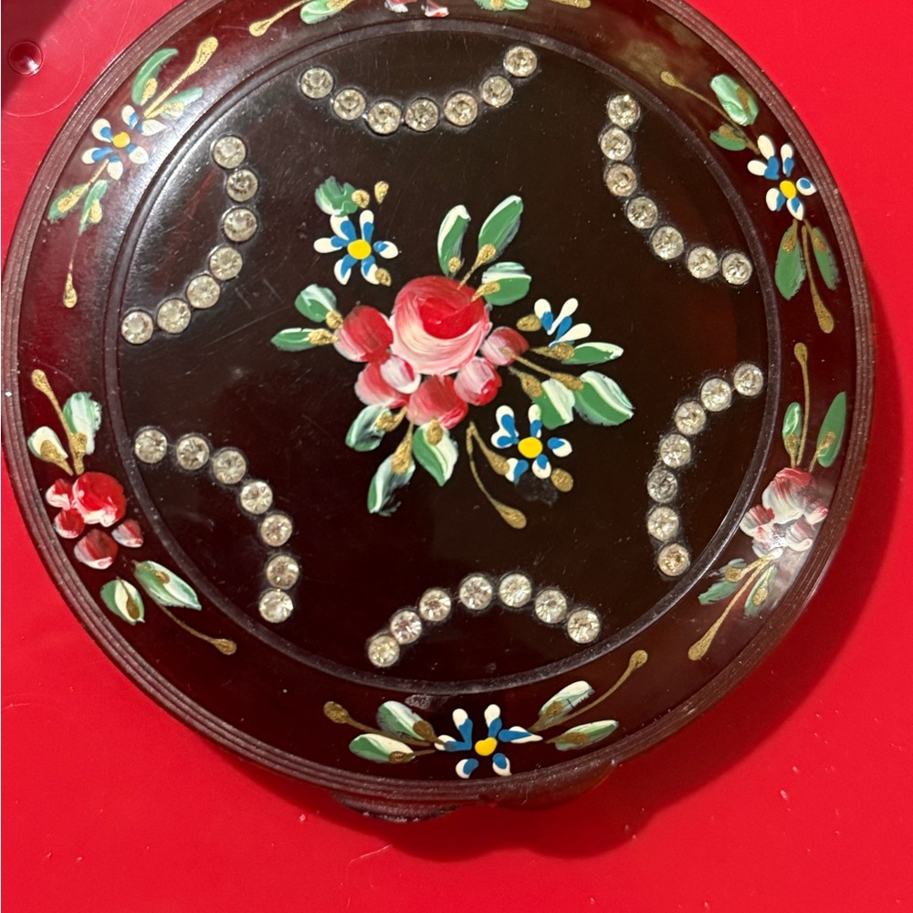 Vintage Tortoise Color Lucite Rhinestone Hand Painted Flower Lovely Big Compact
